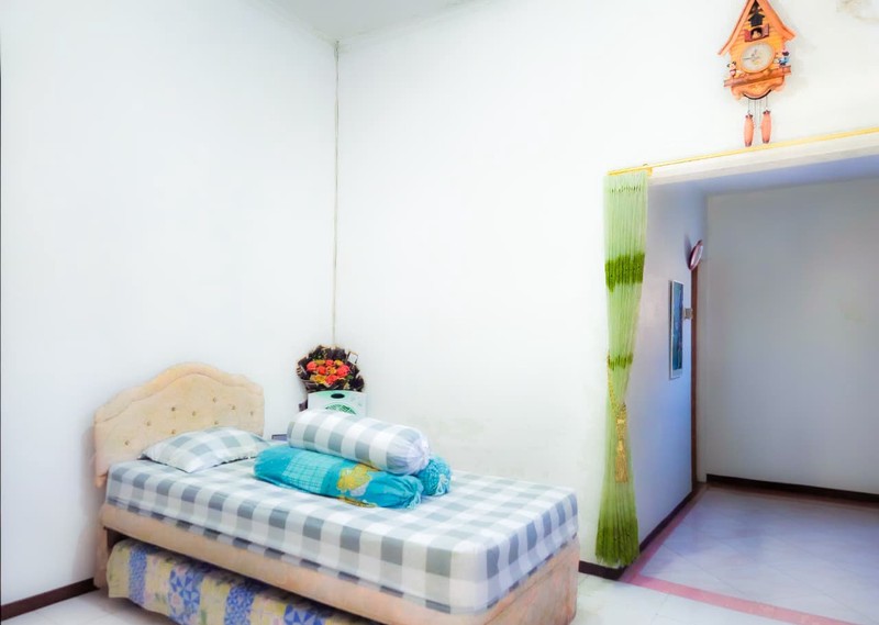 Jual Rumah 2 Lantai Taman Babatan Pilang Wiyung Surabaya Barat