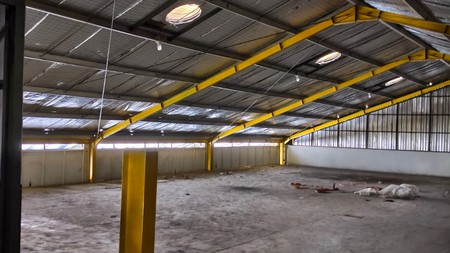 Rumah & Gudang 2 Lantai (Ada Lift) di Wirogunan, Mergangsan Area Super Strategis Kota