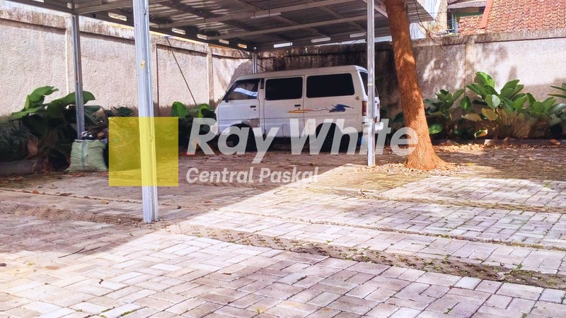 Rumah Dekat Jalan Utama Cihanjuang Cimahi