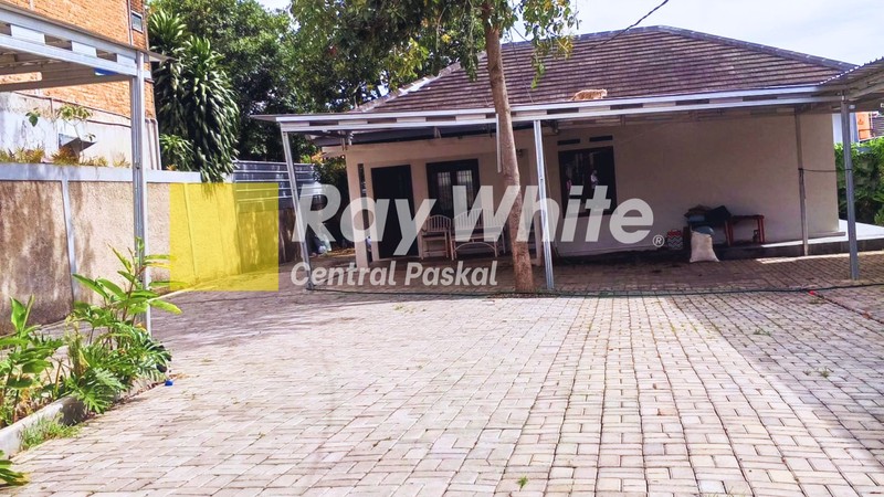 Rumah Dekat Jalan Utama Cihanjuang Cimahi