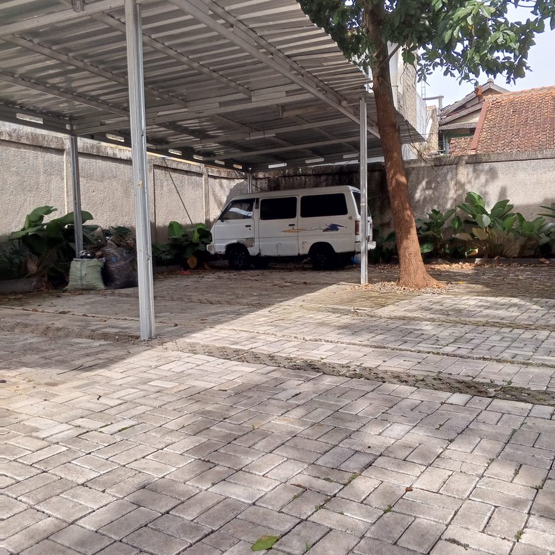 Rumah Dekat Jalan Utama Cihanjuang Cimahi