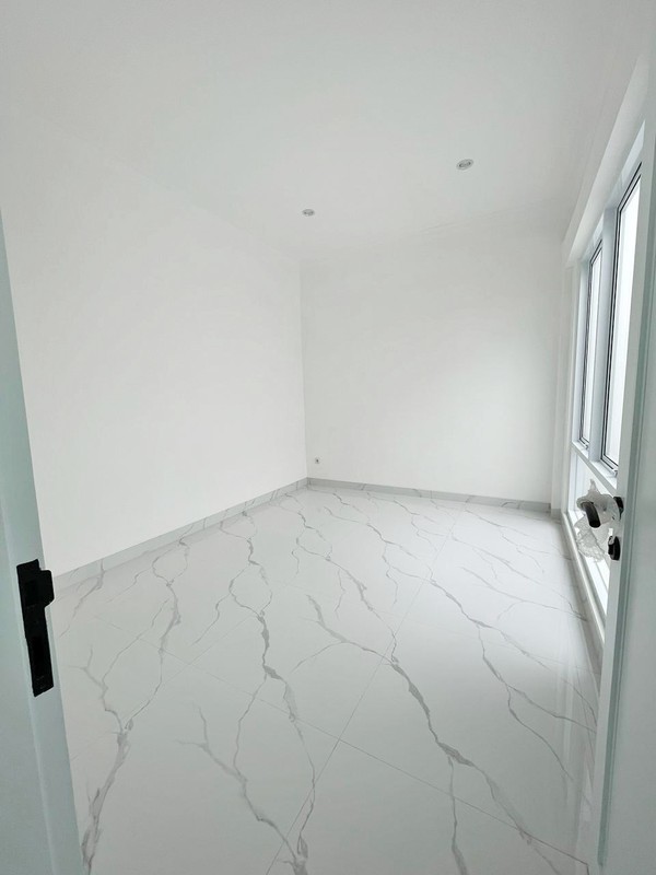 Rumah Siap Huni di Emerald Bintaro - Cocok untuk Keluarga Modern