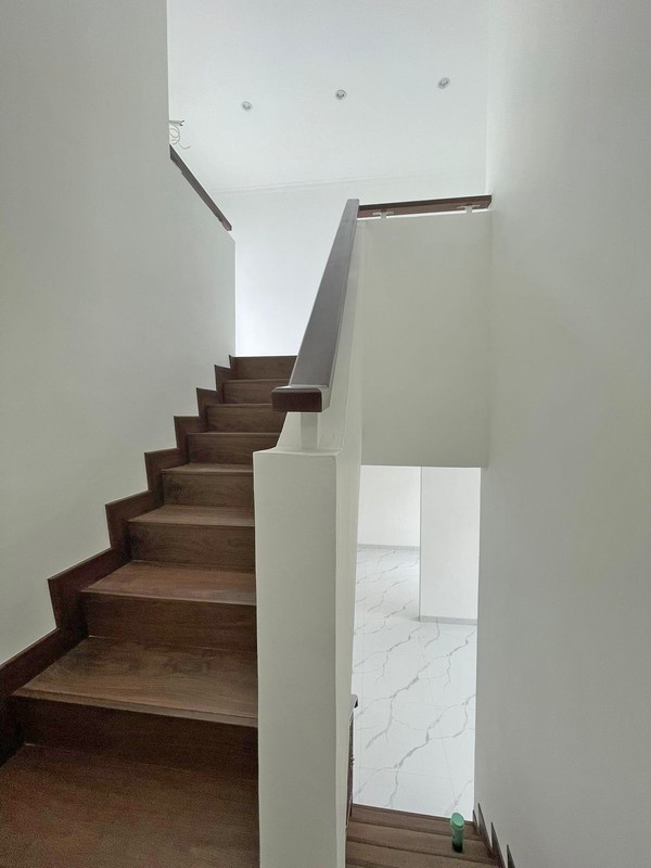 Rumah Siap Huni di Emerald Bintaro - Cocok untuk Keluarga Modern