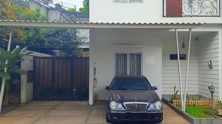 Rumah Bagus, Cantik dan Nyaman Siap Huni di Bintaro