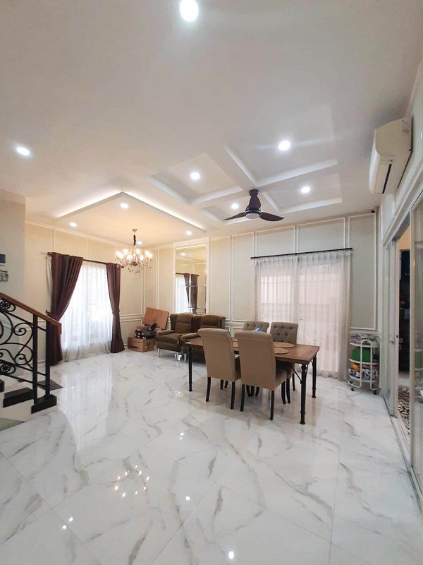 Rumah Bagus, Cantik dan Nyaman Siap Huni di Bintaro