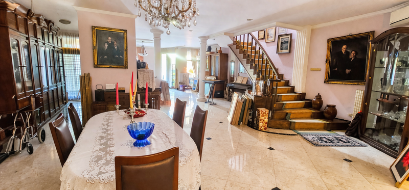 Rumah Strategis di Tanjung Barat Indah - Lokasi Premium Jakarta Selatan