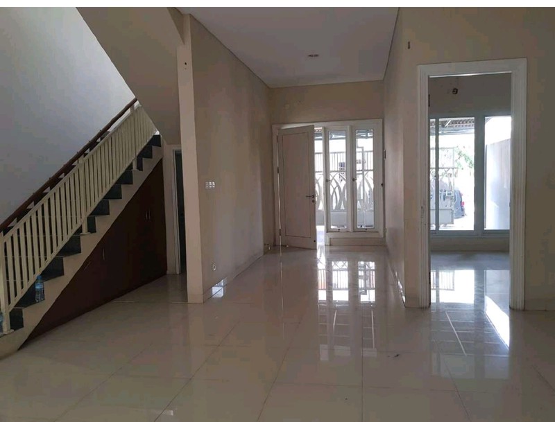 Rumah Mandiri depan taman Melati point, Villa Melati Mas