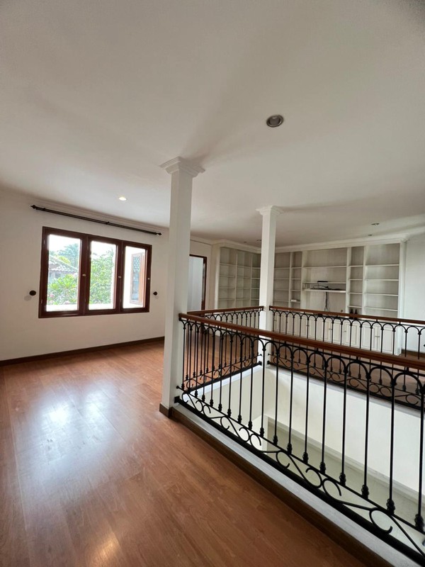 Rumah Bagus Di Graha Taman Bintaro Jaya Sektor 9