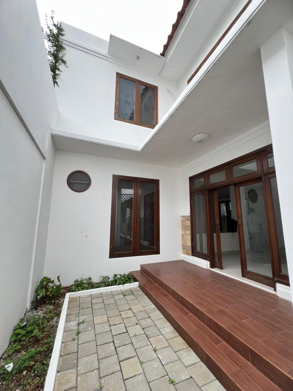 Rumah Bagus Di Graha Taman Bintaro Jaya Sektor 9