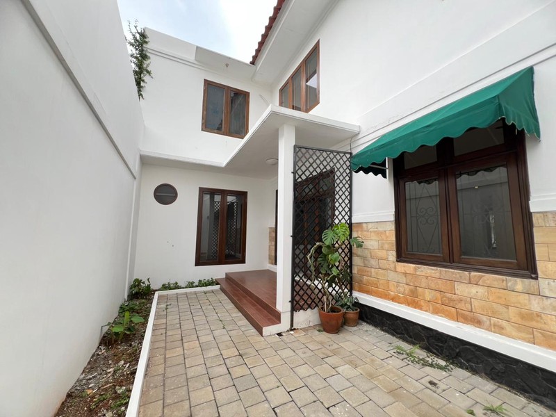 Rumah Bagus Di Graha Taman Bintaro Jaya Sektor 9