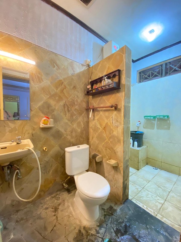 Rumah Nyaman & Asri di Cinere Depok