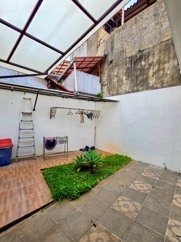 Rumah Bagus, Nyaman dan Asri, Lokasi strategis di Bintaro