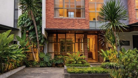 Hunian Modern Elegan di Bintaro - Full Furnished & Siap Tempat Tinggal!
