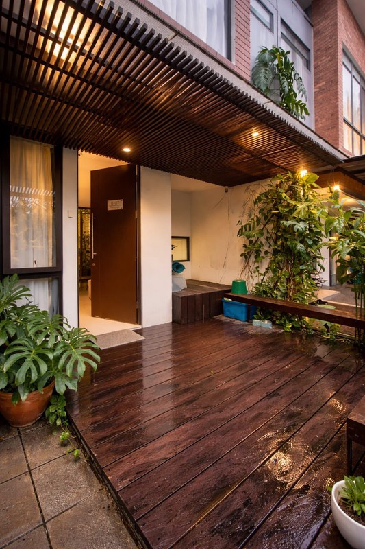 Hunian Modern Elegan di Bintaro - Full Furnished & Siap Tempat Tinggal!