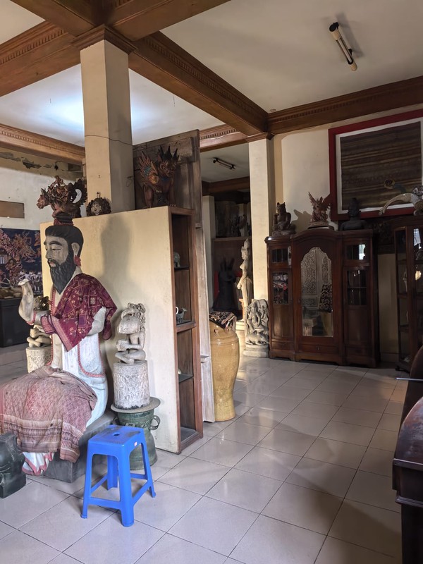 House Shop Freehold Batu Bulan Bali
