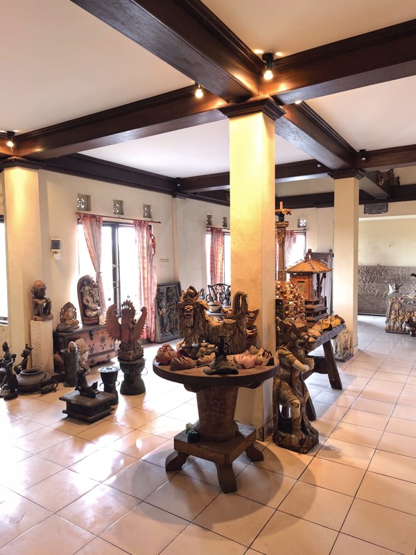 House Shop Freehold Batu Bulan Bali