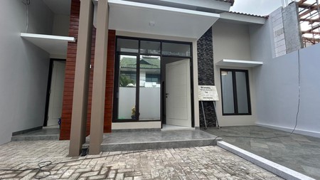 Dijual Rumah Kencanasari Timur Dukuh Pakis Surabaya