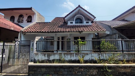 Best Price. Rumah hitung tanah Anggrek Loka, BSD