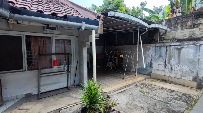 Best Price. Rumah hitung tanah Anggrek Loka, BSD