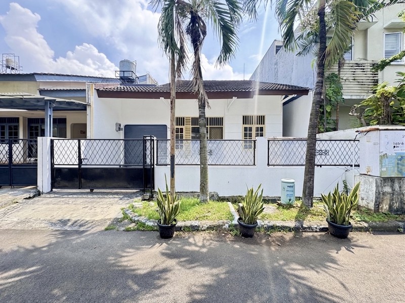 Disewa Rumah Nyaman di Intercon Kebon Jeruk, Jakarta Barat