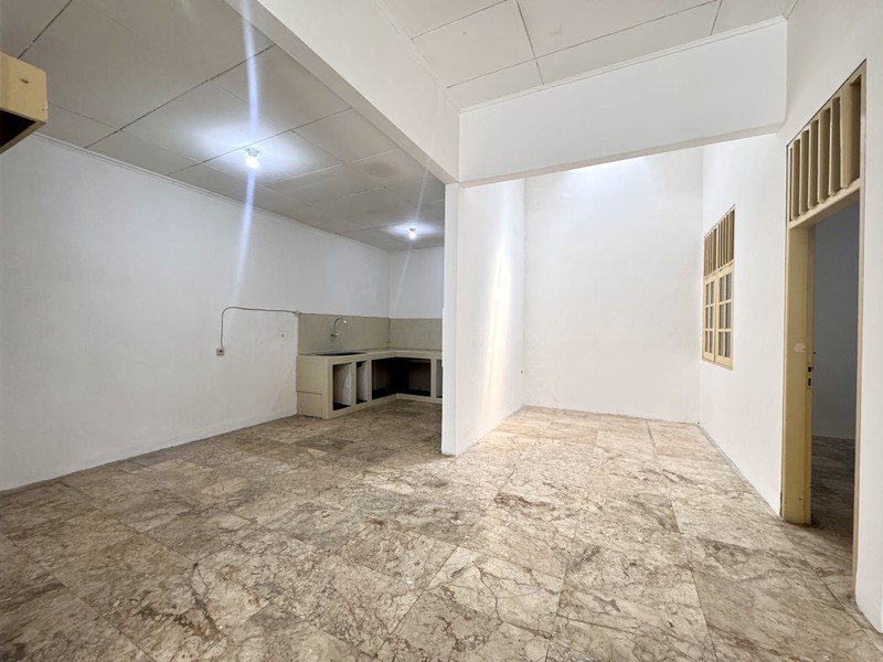 Disewa Rumah Nyaman di Intercon Kebon Jeruk, Jakarta Barat