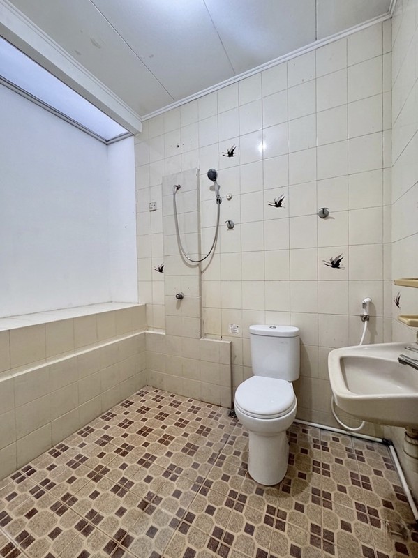 Disewa Rumah Nyaman di Intercon Kebon Jeruk, Jakarta Barat