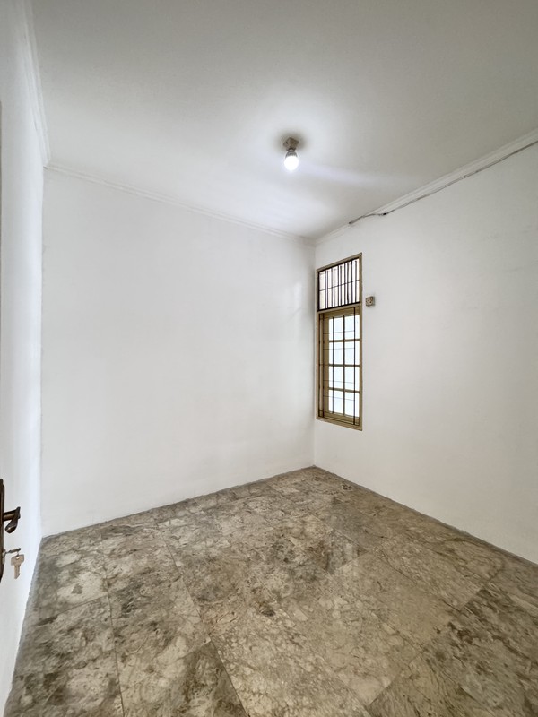 Disewa Rumah Nyaman di Intercon Kebon Jeruk, Jakarta Barat