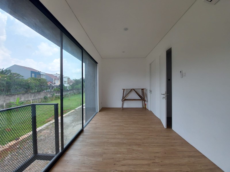 Lebak bulus cirendeu rumah asik 3 lantai modern tropical