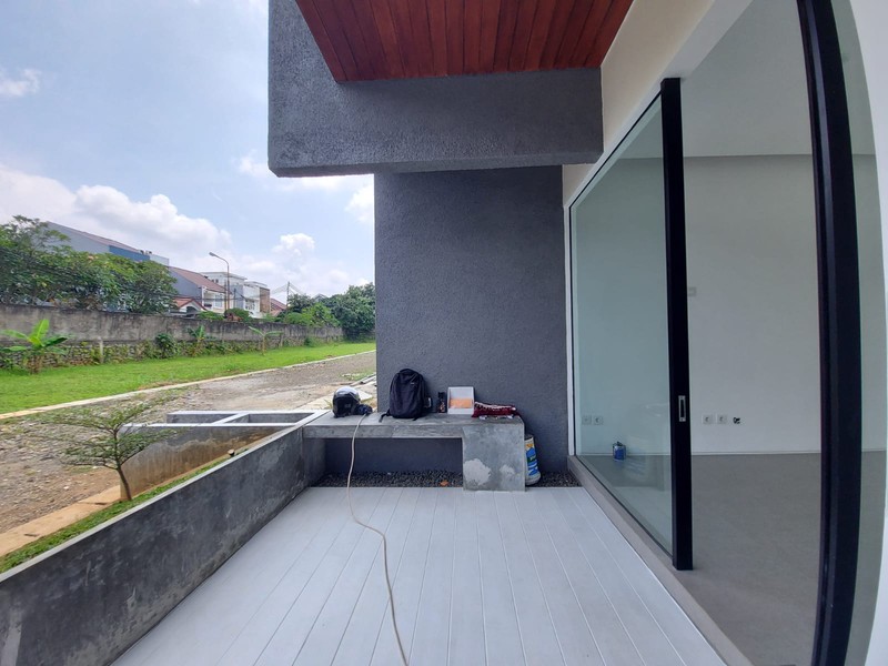 Lebak bulus cirendeu rumah asik 3 lantai modern tropical