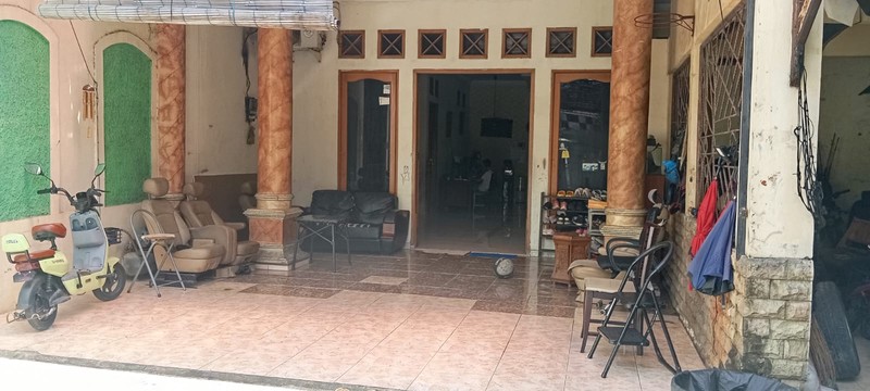 Rumah 2 Lantai + Rooftop Luas di Condet - Dekat Sekolah Internasional, Tol JORR & Terminal Kampung Rambutan