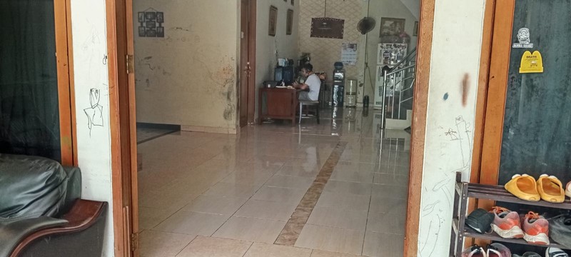 Rumah 2 Lantai + Rooftop Luas di Condet - Dekat Sekolah Internasional, Tol JORR & Terminal Kampung Rambutan