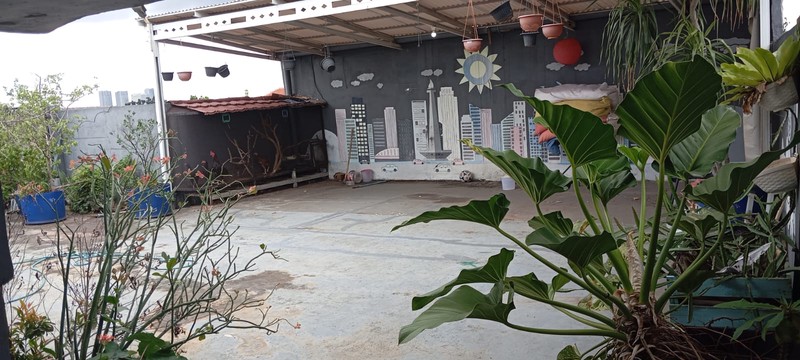 Rumah 2 Lantai + Rooftop Luas di Condet - Dekat Sekolah Internasional, Tol JORR & Terminal Kampung Rambutan