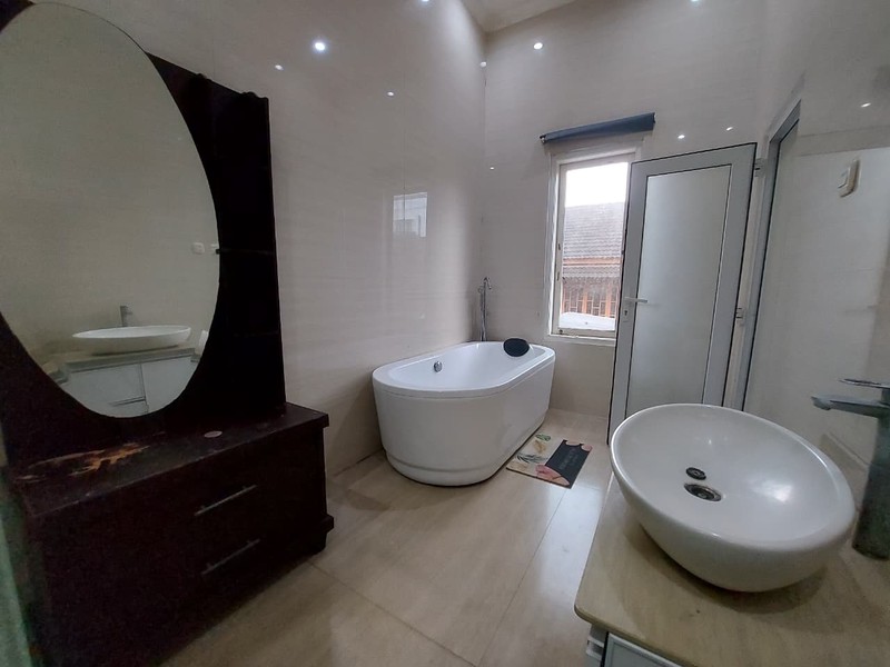 Disewakan Rumah Mewah Fully Furnished Siap Huni di M Kahfi 1, Jagakarsa