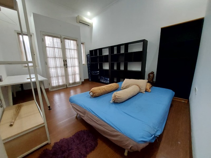 Disewakan Rumah Mewah Fully Furnished Siap Huni di M Kahfi 1, Jagakarsa