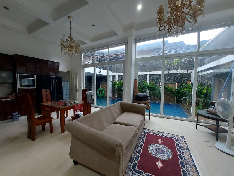 Disewakan Rumah Mewah Fully Furnished Siap Huni di M Kahfi 1, Jagakarsa