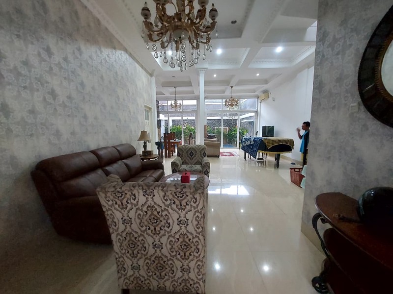 Disewakan Rumah Mewah Fully Furnished Siap Huni di M Kahfi 1, Jagakarsa