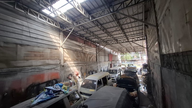 Bengkel Komersial Strategis di Pinggir Jalan Raya - Dekat Kota Wisata Ciangsana