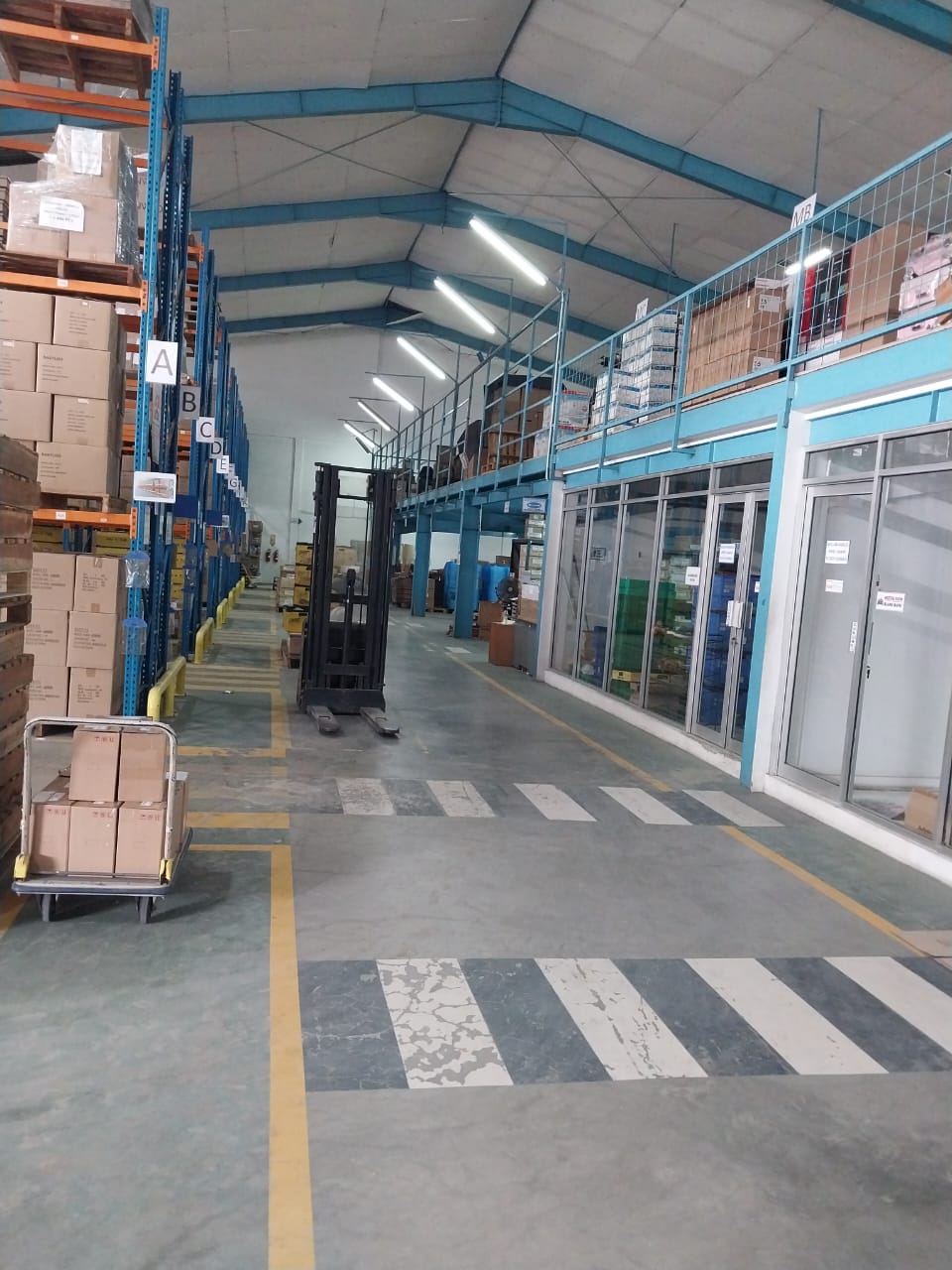 Gudang Hoek Siap pakai ,Rapih ,Lokasi Ok di Sunter 