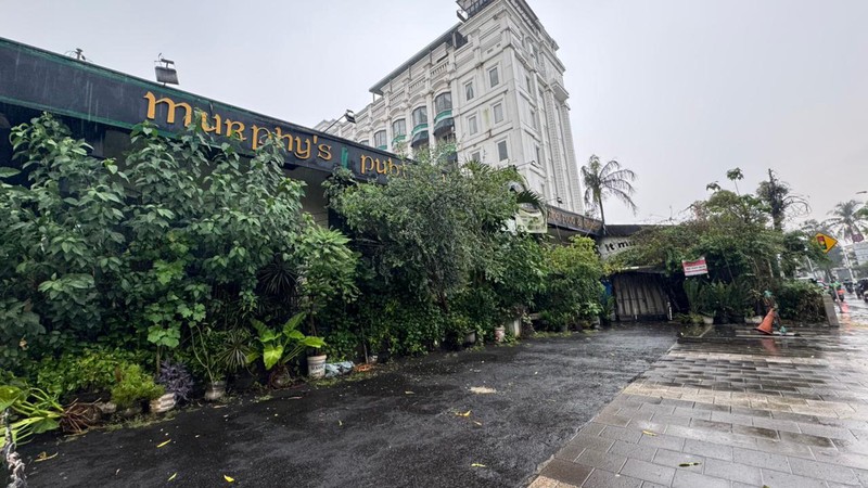 Rumah Pinggir Jalan Kemang Raya Strategis Komersil Sangat Langka