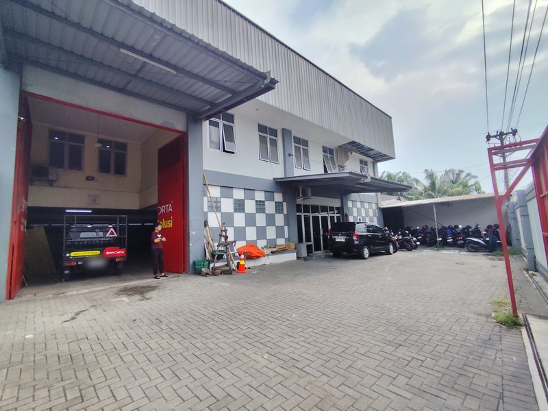 Gudang Luas 1.400 Meter Persegi Tepi Jalan Kebon Agung Sleman Akses Truk Mudah, Siap Operasional, Sumberadi, Mlati, Sleman