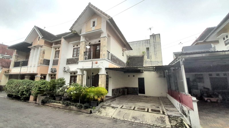 Rumah Furnish 2 Lantai dalam Perumahan Taman Kuantan - Sendangadi Mlati Sleman 
