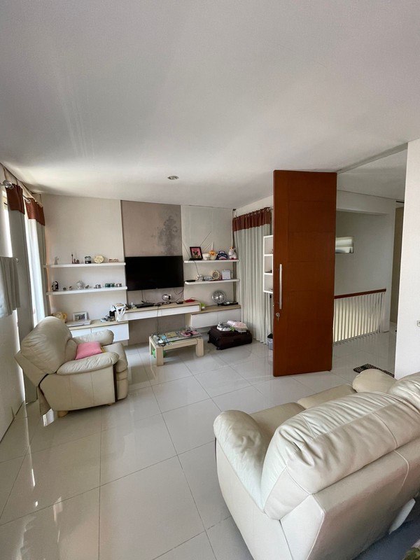 4 Milyaran Dijual Rumah Citraland Stamford Place Surabaya- Semi Furnished Modern Dekat District 9,Patung Singa Merlion, Gwalk Citraland