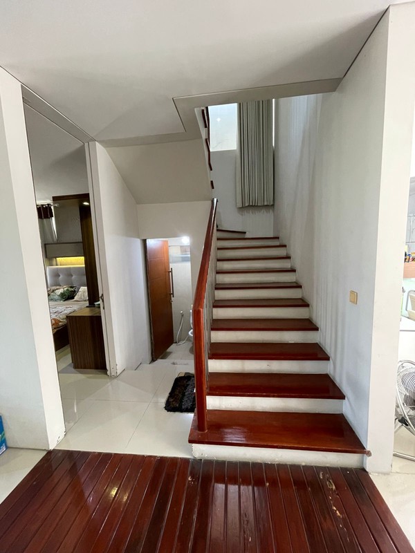 4 Milyaran Dijual Rumah Citraland Stamford Place Surabaya- Semi Furnished Modern Dekat District 9,Patung Singa Merlion, Gwalk Citraland