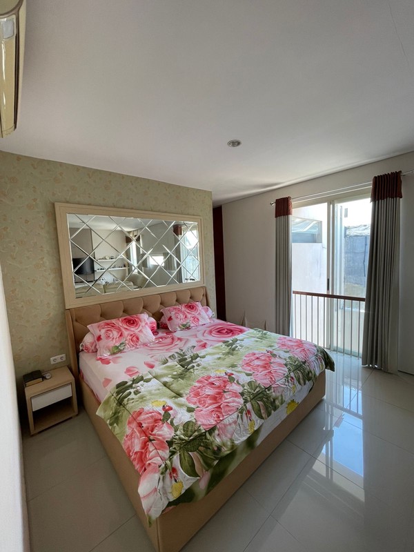 4 Milyaran Dijual Rumah Citraland Stamford Place Surabaya- Semi Furnished Modern Dekat District 9,Patung Singa Merlion, Gwalk Citraland