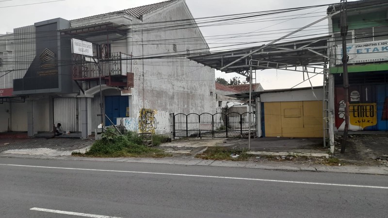 Disewakan Ruang Usaha Lokasi Strategis di Jalan Solo-Yogya, Kalasan Sleman 