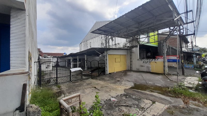 Disewakan Ruang Usaha Lokasi Strategis di Jalan Solo-Yogya, Kalasan Sleman 