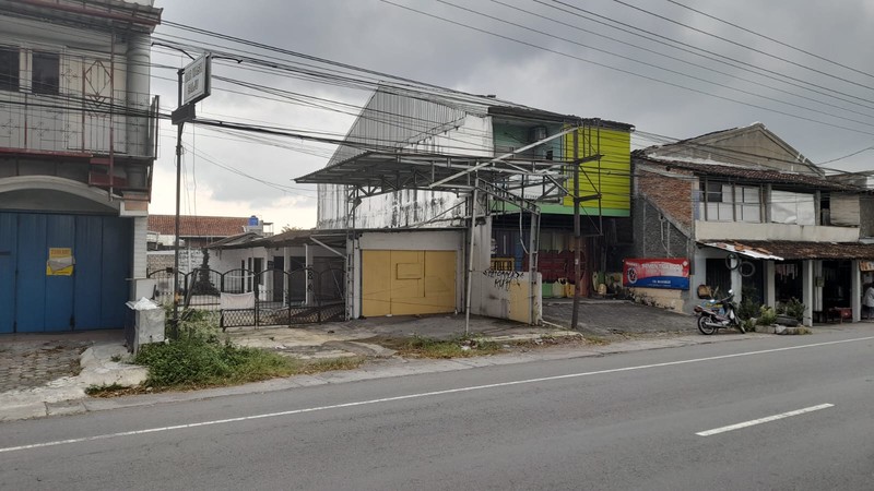 Disewakan Ruang Usaha Lokasi Strategis di Jalan Solo-Yogya, Kalasan Sleman 