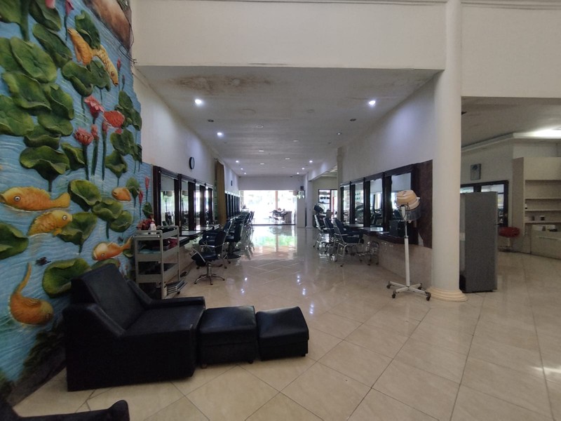 Dijual -  Komersial Prestisius (Ex Salon) di Jantung Kota Surabaya Jl. Walikota Mustajab