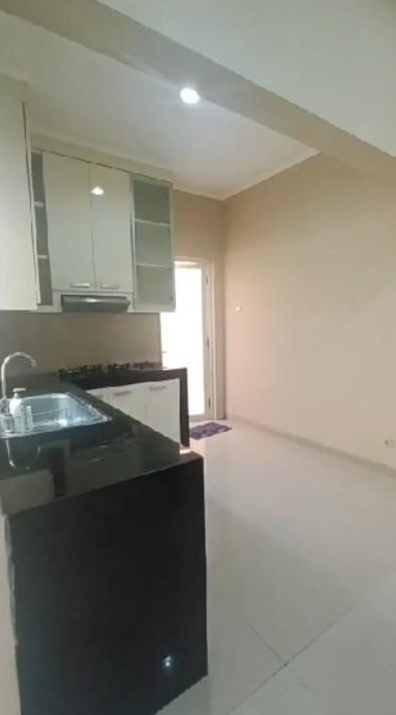 Disewakan Rumah 1.5 Lantai Alam Galaxy Sambikerep Surabaya Barat