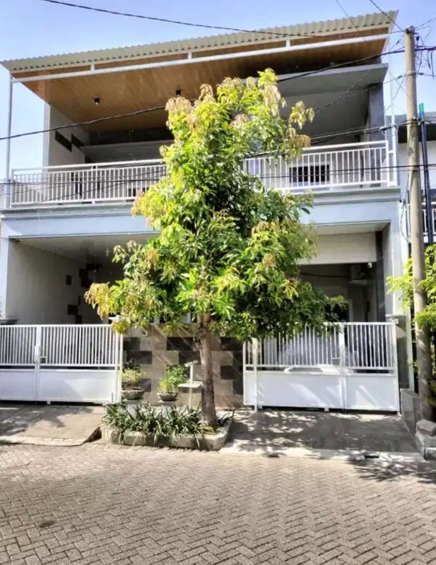 Jual Rumah 2 Lantai Babatan Pratama Wiyung Surabaya Barat